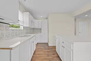 6403 O Brien St, Hitchcock, TX 77563 - Photo 12