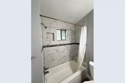 4811 Oakland Street #12, Houston, TX 77023 - Photo 10