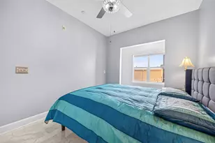 2203 Dorrington St, Houston, TX 77030 - Photo 32