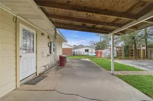 5 Ramey Cir, Houston, TX 77075 - Photo 8