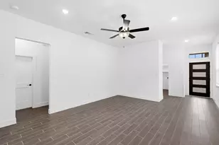 19344 Poppy Vlg Cir, Magnolia, TX 77355 - Photo 2