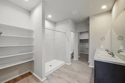 16524 Cascading Pines Ct, Conroe, TX 77302 - Photo 18