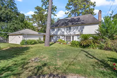 5611 Pebble Springs Drive, Houston, TX 77066 - Photo 48