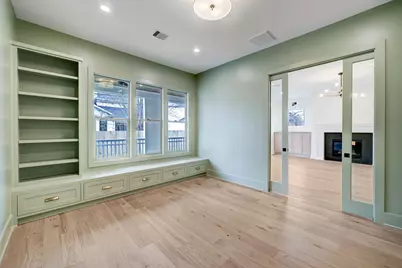 2031 Saxon Drive, Houston, TX 77018 - Photo 10