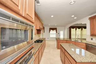 2218 Longspur Ln, League City, TX 77573 - Photo 12