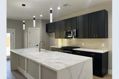 8010 Cora Street, Houston, TX 77088 - Photo 6