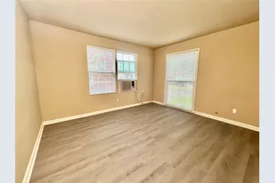2431 Shakespeare St #1, Houston, TX 77030 - Photo 4