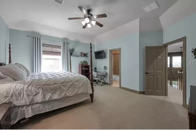 90 Player Oaks Place, The Woodlands, TX 77382 - Photo 32