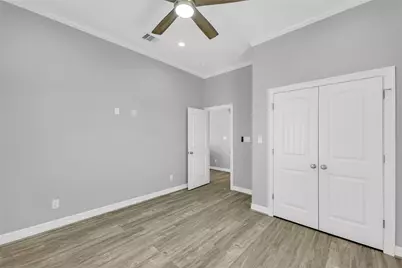 863 S Selwyn Road, Crystal Beach, TX 77650 - Photo 20