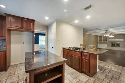 4026 Laurel Grove Drive, Taylor Lake Village, TX 77586 - Photo 14