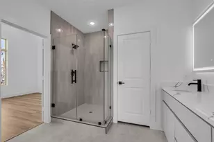 1506 Griffin St, Houston, TX 77009 - Photo 32