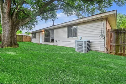 16715 Manowar Lane, Friendswood, TX 77546 - Photo 18