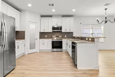 192 S Village Cove Loop, Livingston, TX 77351 - Photo 12