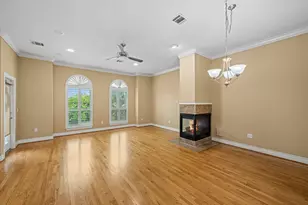 2604 Chenevert St, Houston, TX 77004 - Photo 18