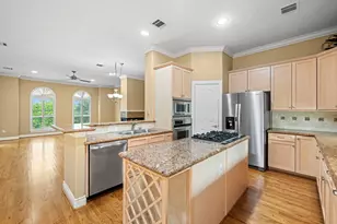 2604 Chenevert St, Houston, TX 77004 - Photo 4