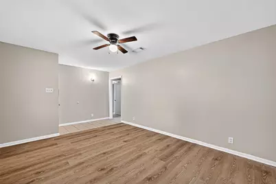 9225 McLean Street, Beaumont, TX 77707 - Photo 8