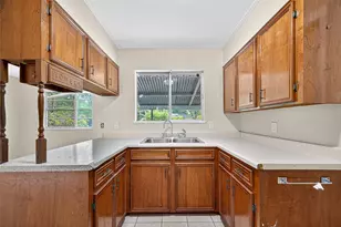 9225 McLean St, Beaumont, TX 77707 - Photo 16