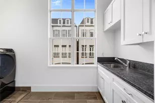 11107 Savannah Oaks Ln, Houston, TX 77043 - Photo 20