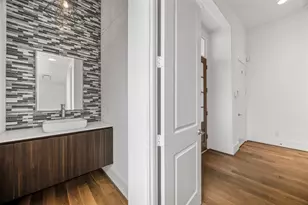 11107 Savannah Oaks Ln, Houston, TX 77043 - Photo 18