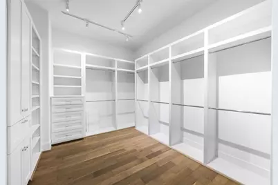 11107 Savannah Oaks Lane, Houston, TX 77043 - Photo 32