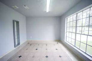 12603 Huntington Venture Dr, Houston, TX 77099 - Photo 2