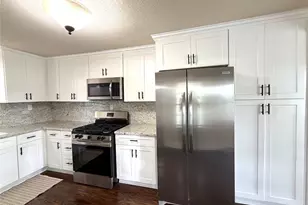 1410 N Gulf Blvd, Freeport, TX 77541 - Photo 12