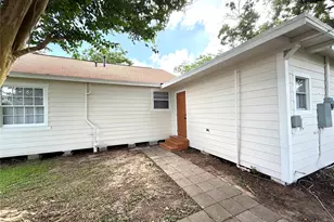 1410 N Gulf Blvd, Freeport, TX 77541 - Photo 32