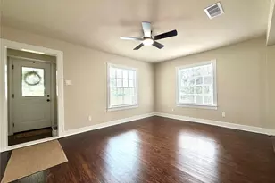 1410 N Gulf Blvd, Freeport, TX 77541 - Photo 8