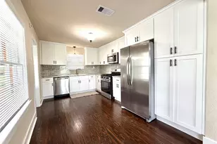 1410 N Gulf Blvd, Freeport, TX 77541 - Photo 10