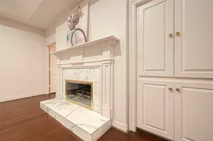 983 S Post Oak Ln, Houston, TX 77056 - Photo 32
