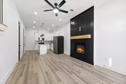 4653 Phlox Street, Houston, TX 77051 - Photo 6