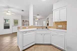 17919 Magenta Springs Dr, Humble, TX 77346 - Photo 12