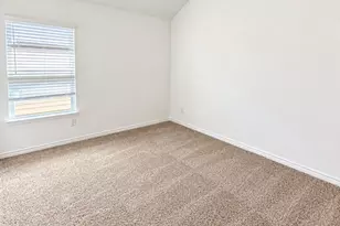 511 Oak Chase Ave, Dayton, TX 77535 - Photo 8