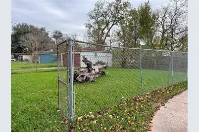 1231 6th Avenue N, Texas City, TX 77590 - Photo 14