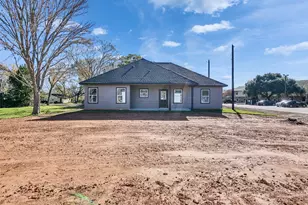 101 Chestnut St, Brazoria, TX 77422 - Photo 12