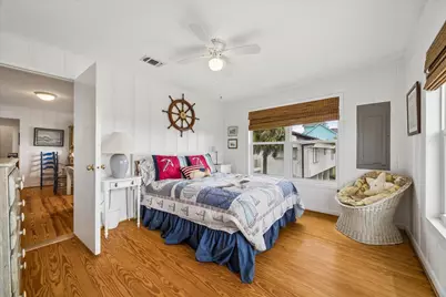 9920 Airways Lane, Galveston, TX 77554 - Photo 20