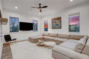 2435 Sheridan St, Houston, TX 77030 - Photo 4