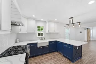 2044 Des Jardines St, Houston, TX 77023 - Photo 16
