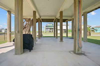 893 West Lane, Crystal Beach, TX 77650 - Photo 6