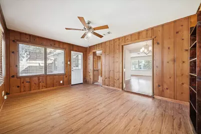 4802 Holly Street, Bellaire, TX 77401 - Photo 6