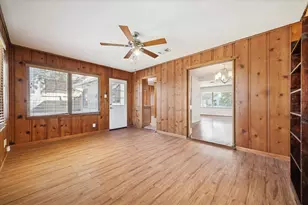 4802 Holly St, Bellaire, TX 77401 - Photo 6