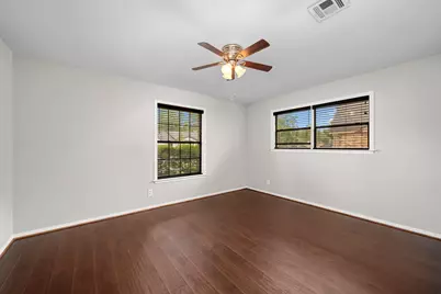 10139 Knoboak Drive, Houston, TX 77080 - Photo 14