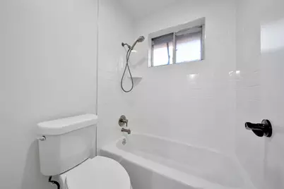 5411 Fairgreen Lane, Houston, TX 77048 - Photo 12