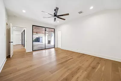 2926 Fontana Drive, Houston, TX 77043 - Photo 18