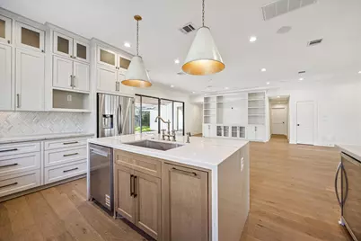 2926 Fontana Drive, Houston, TX 77043 - Photo 14