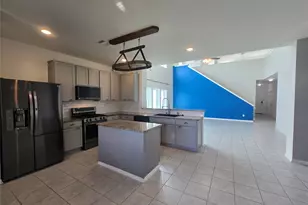 7318 Parkview Dr, Hitchcock, TX 77563 - Photo 10
