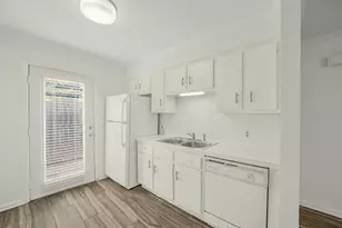 1917 Augusta Dr, Houston, TX 77057 - Photo 4