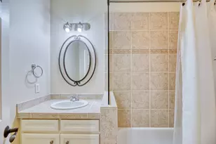 2010B W 14th St, Houston, TX 77008 - Photo 28
