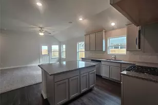 2506 Windstream Ln, Baytown, TX 77523 - Photo 10