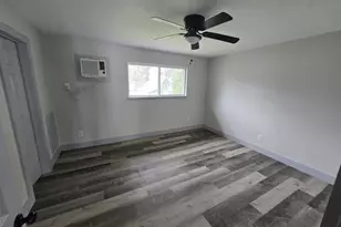 8335 Bonner Dr, Houston, TX 77017 - Photo 6